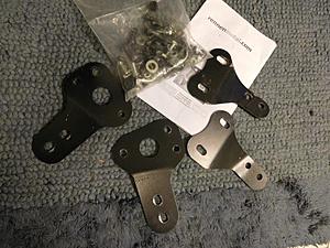 Rennenmetal hard top brackets-brackets.jpg